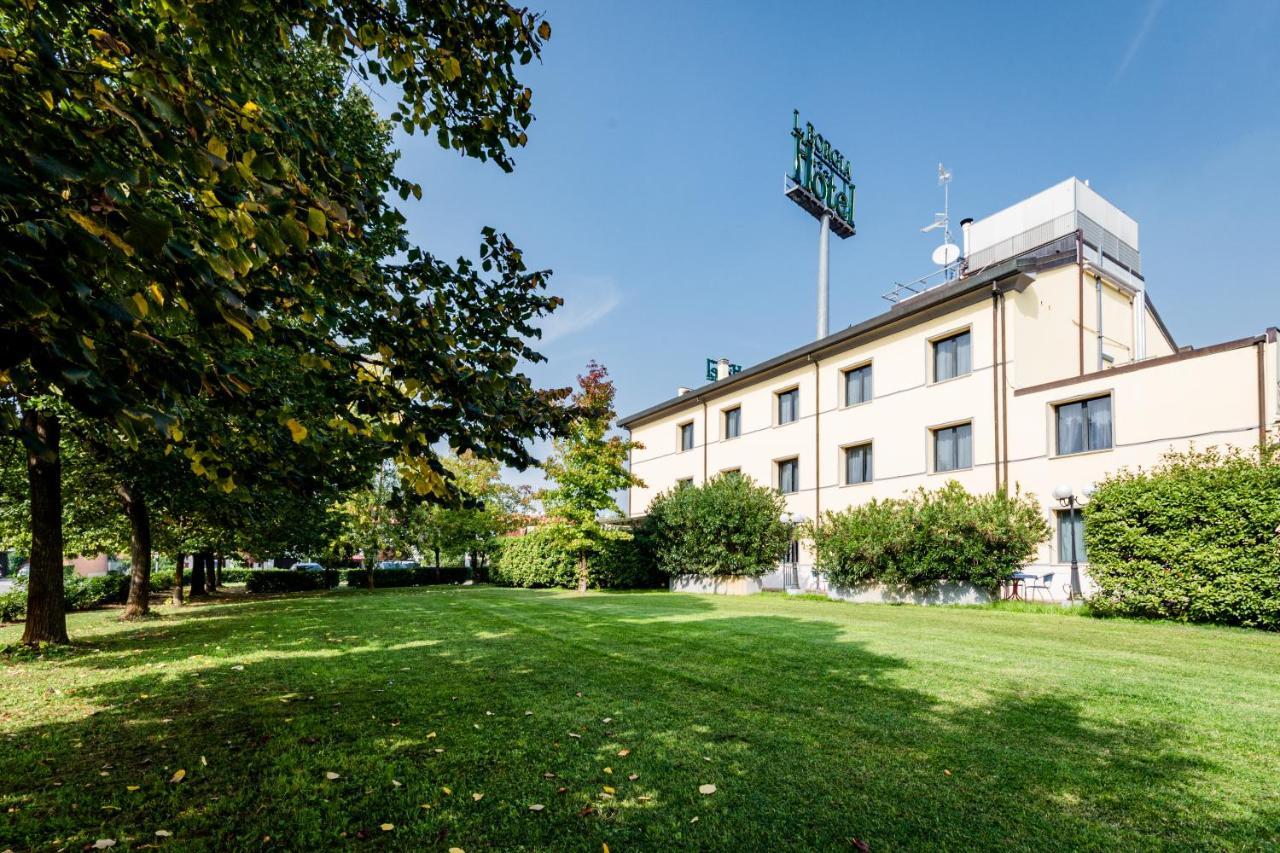 Hotel Lucrezia Borgia Ferrara Dış mekan fotoğraf